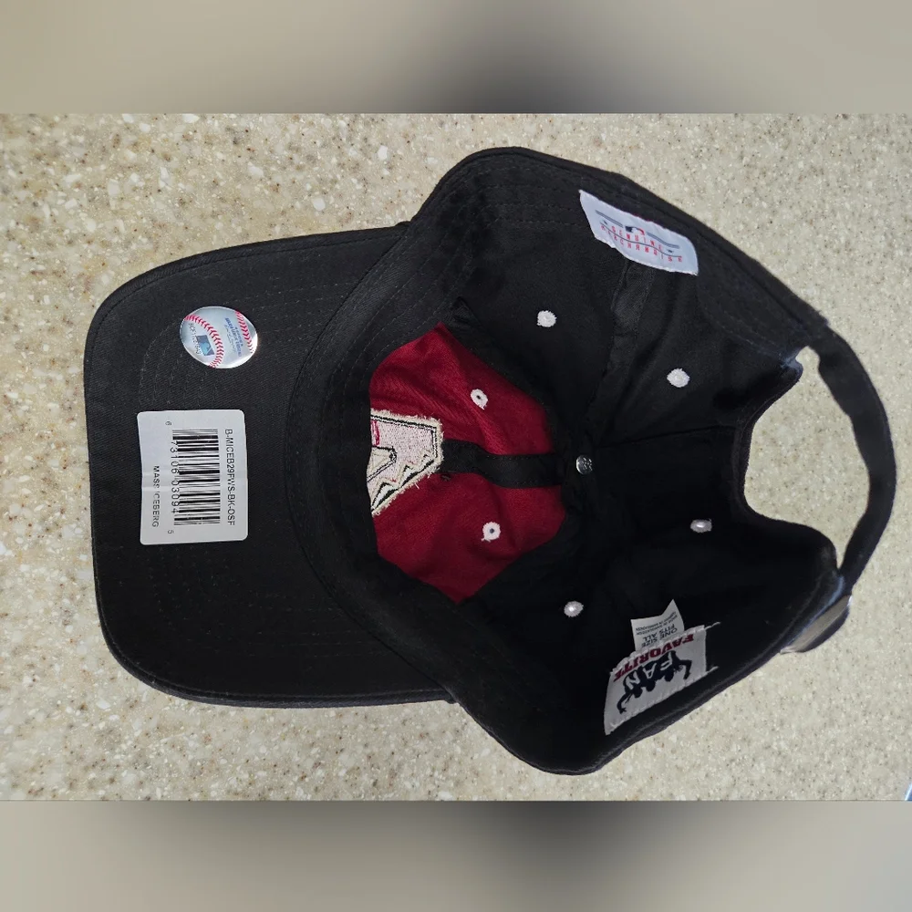 Red and Black D-Backs Baseball Cap - Picture 5 of 8